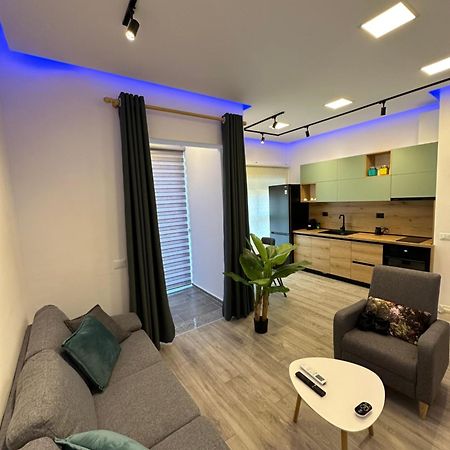 Sunflower Apartment Tirana Exterior foto