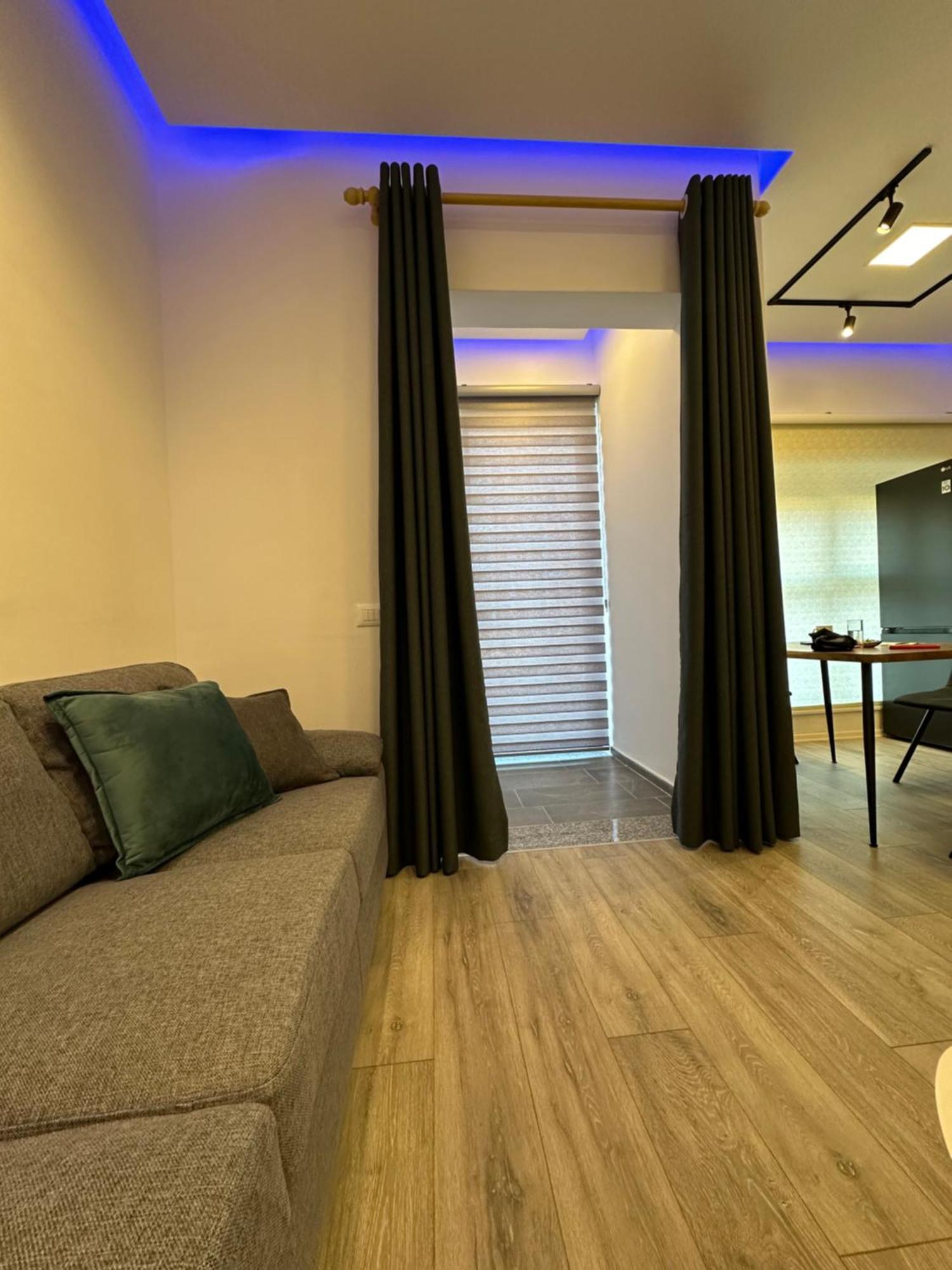 Sunflower Apartment Tirana Exterior foto