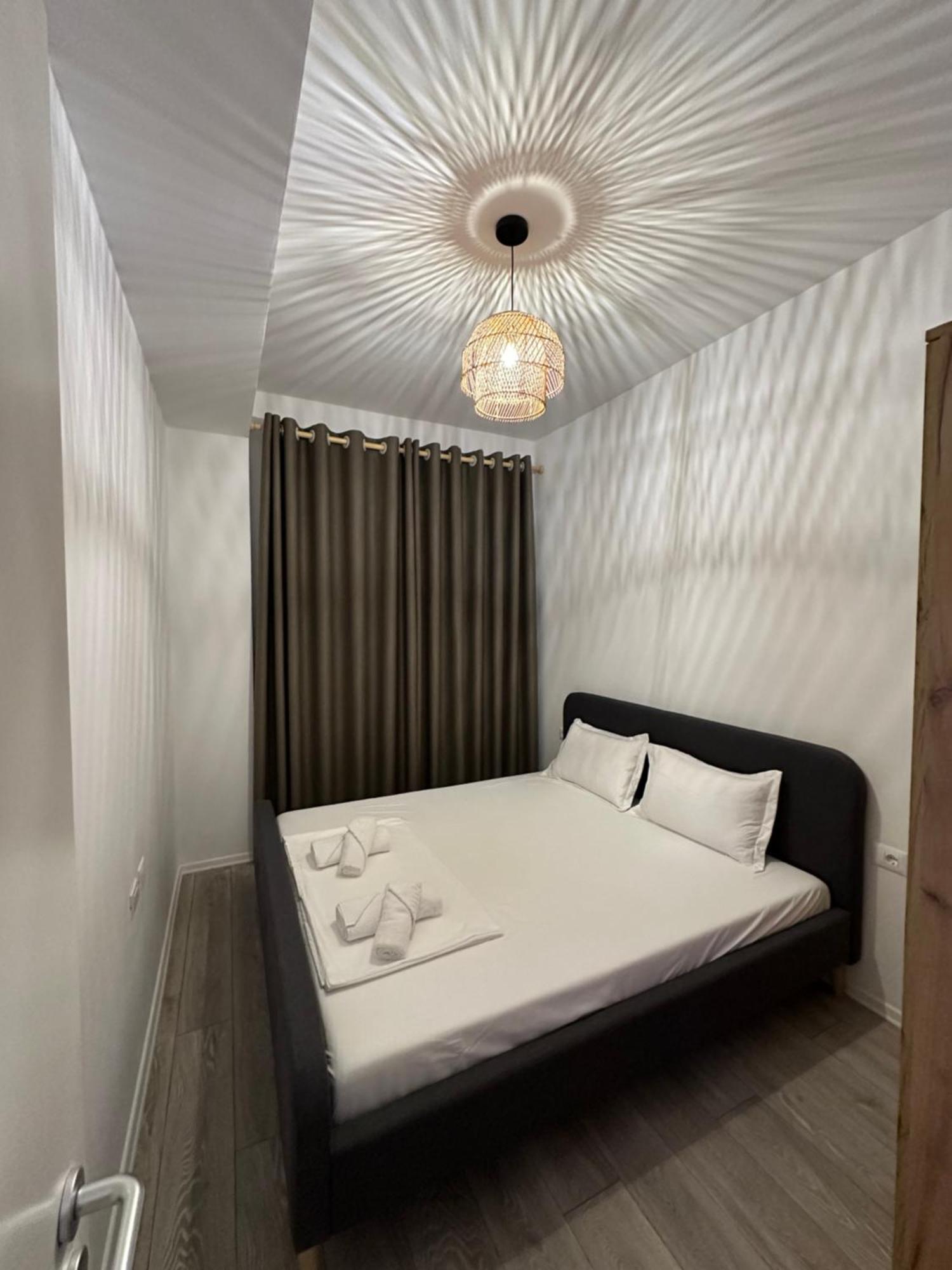 Sunflower Apartment Tirana Exterior foto